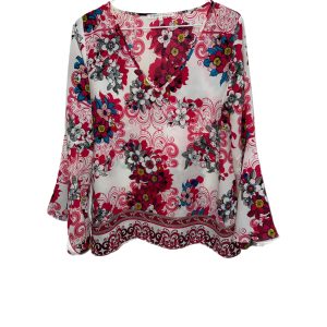 Violet+Claire Loose Fit Flared Long Sleeves V-Neck Floral Pullover Blouse
